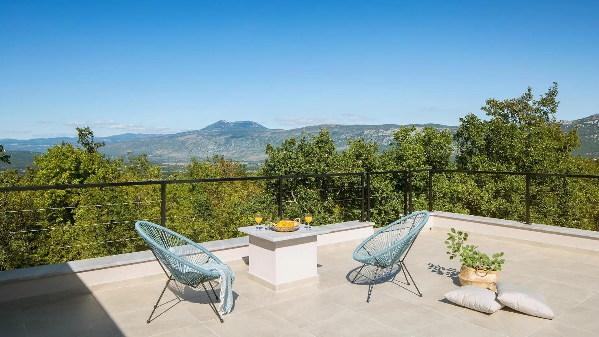 Villa Mons Caldera For 10 People With 40 M2 Infinity Heated Pool & Kids Playground Kršan