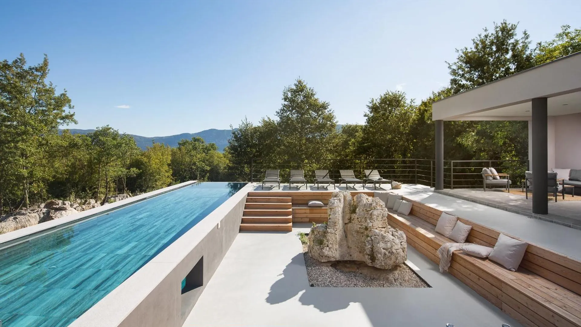 Villa Mons Caldera For 10 People With 40 M2 Infinity Heated Pool & Kids Playground Kršan